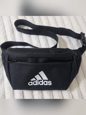 Adidas Fanny Pack NWTO